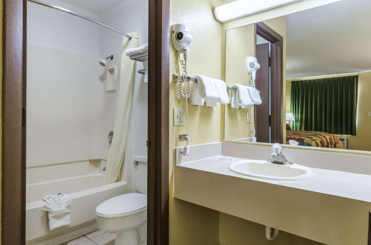 Rodeway Inn Concordia Kültér fotó
